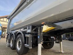 Stas S300CX U-Rockstar 25,9m³, Liftachse