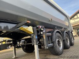 Stas S300CX U-Rockstar 25,9m³, Liftachse