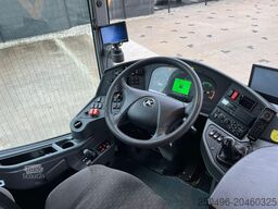 Setra S 417 UL 6x2*4 AC / AUXILIARY HEATER / WHEELCH...