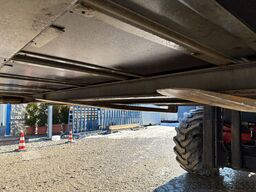 Krone Jumbo Plattform 7,82 mit Lochleiste