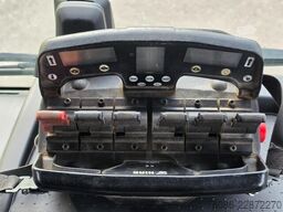 MAN TGS 35.500 8x4 KRAAN/CONTAINER/KIPPER!! AFSTAND...