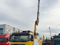 Volvo FM 360 8x4 PRITSCHE + KRAN EFFER 275 - 4S + JIB...