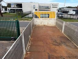 Volvo FM 360 8x4 PRITSCHE + KRAN EFFER 275 - 4S + JIB...