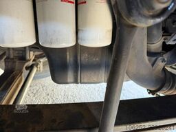 Volvo FM 360 8x4 PRITSCHE + KRAN EFFER 275 - 4S + JIB...
