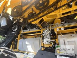 New Holland CR 9.90 RAUPE + MAC DON  FD 241