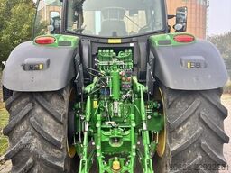 John Deere 6215 R