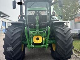 John Deere 6215 R
