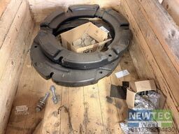 New Holland RADGEWICHTE 680 KG