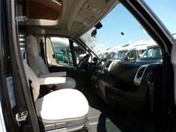 BÜRSTNER Limited IT 727 G Connect-Paket, Hubbett, Markise