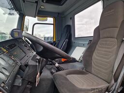 DAF CF 250 6x2*4 - Hooklift - HIAB 102 Crane - Manu...