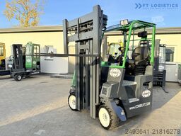 Combilift CB4000 GAS TRIPLEX 5200 POSITIONER