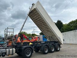 SCHMITZ CARGOBULL Kippauflieger mit 3 Achsen ALU