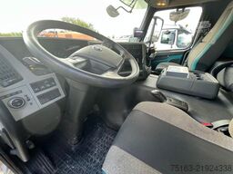 VOLVO FM 420 8x2/4 Pritsche Heckkran 34m/t, Funk, Jib