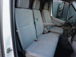 Volkswagen Crafter 2.5 TDI 136PK L2 - Airco - Cruise - Ca...