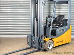Jungheinrich EFG 220 - Service Neu - Batterie 90% - 5m Hub - 2t