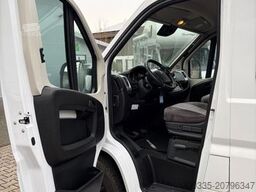 PÖSSL Summit 600 Plus - Markise, Solar, Kamera uvm.