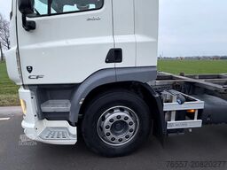 DAF CF 300 CF 300 BDF of Chassic cabine.  MOOIE  NE...