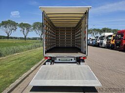 VOLKSWAGEN CRAFTER 35 2.0 Bakwagen Laadklep!
