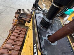 Caterpillar D8T
