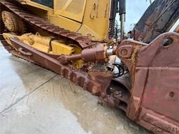 Caterpillar D8T