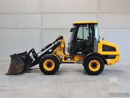 JCB 406 + Fork