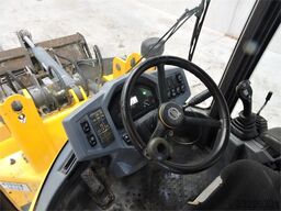 Volvo L30G + Fork