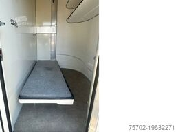  Steinsberger Anka 2 Pferdeanhänger mit Bett