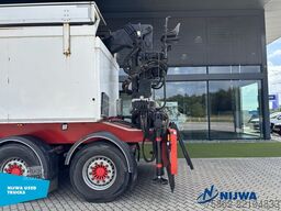 Volvo FH16 750 6x2/4 i.c.m. KWB P3 oplegger met Hiab ...