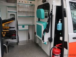 VOLKSWAGEN T5 Transporter Hochdach lang/KTW/Klima/FN: 26