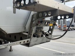 SCHMITZ CARGOBULL SKI 18 SL-7.2 SR Stahl, 24qbm, Liftachse, Tüv+Sp