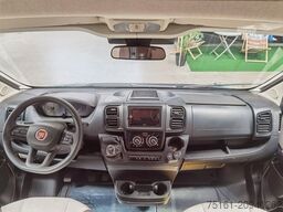 WEINSBERG CARASUITE 650 MG / 140PS / HECKBETT & HUBBETT