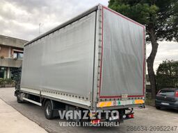 Iveco EuroCargo 120E22 cabina letto centinato