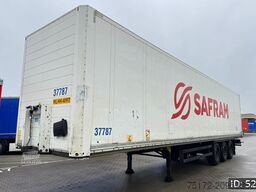 Schmitz Cargobull SCB/S3B / Double stock / Disk brakes