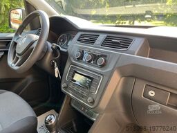 VOLKSWAGEN CADDY MAXI REGALS. TEMP. 4MOTION DACHTRÄ. KLIMA