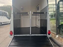 HUMBAUR Pegasus 2 Pferdeanhänger 2,4t ALU SK 1.Hand