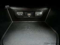 KIA Soul e-Soul DynamicLine 64 kWh LED Navi Kamera