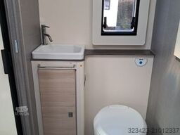 AHORN Camp T 640 Plus TV,Hubbett,Fahrradträger,Markise