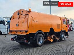 MAN Strassenreiniger