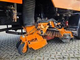 MAN Strassenreiniger