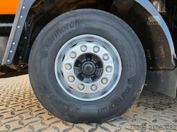 MAN Strassenreiniger