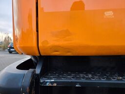 MAN Strassenreiniger