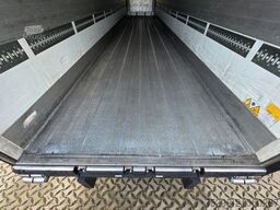 SCHMITZ CARGOBULL SKO 24/L - 13,4 FP COOL V7 / TIR / FRC 09.2025