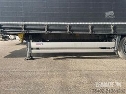 Schmitz Cargobull Semitrailer Curtainsider Varios