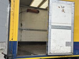 DAF LF 220 FA / 12 Ton / 385 dkm / 6 Cilinder / Box...