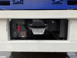 Volvo FM 460 8x4 Euro 6 HMF 26 tonmeter laadkraan