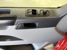 Volkswagen Transporter Kombi 2.0 TDI L2H1 Comfortline Airc...