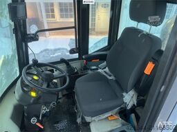 Sino JN 925 wheel loader w/ pallet forks and bucket. WA