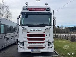 Scania R650 6x4 tractor unit – maintained under a gold se