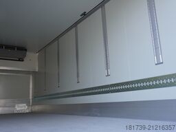 Volvo FH500 6x2 / Krone 19 EPAL refrigerator