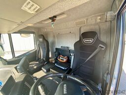 IVECO AD320S46 8x2| MKG 26,40m Dachdecker/Montagekran